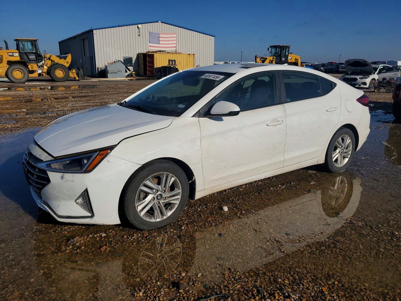 5NPD84LF4LH577607 · 2020 HYUNDAI ELANTRA
