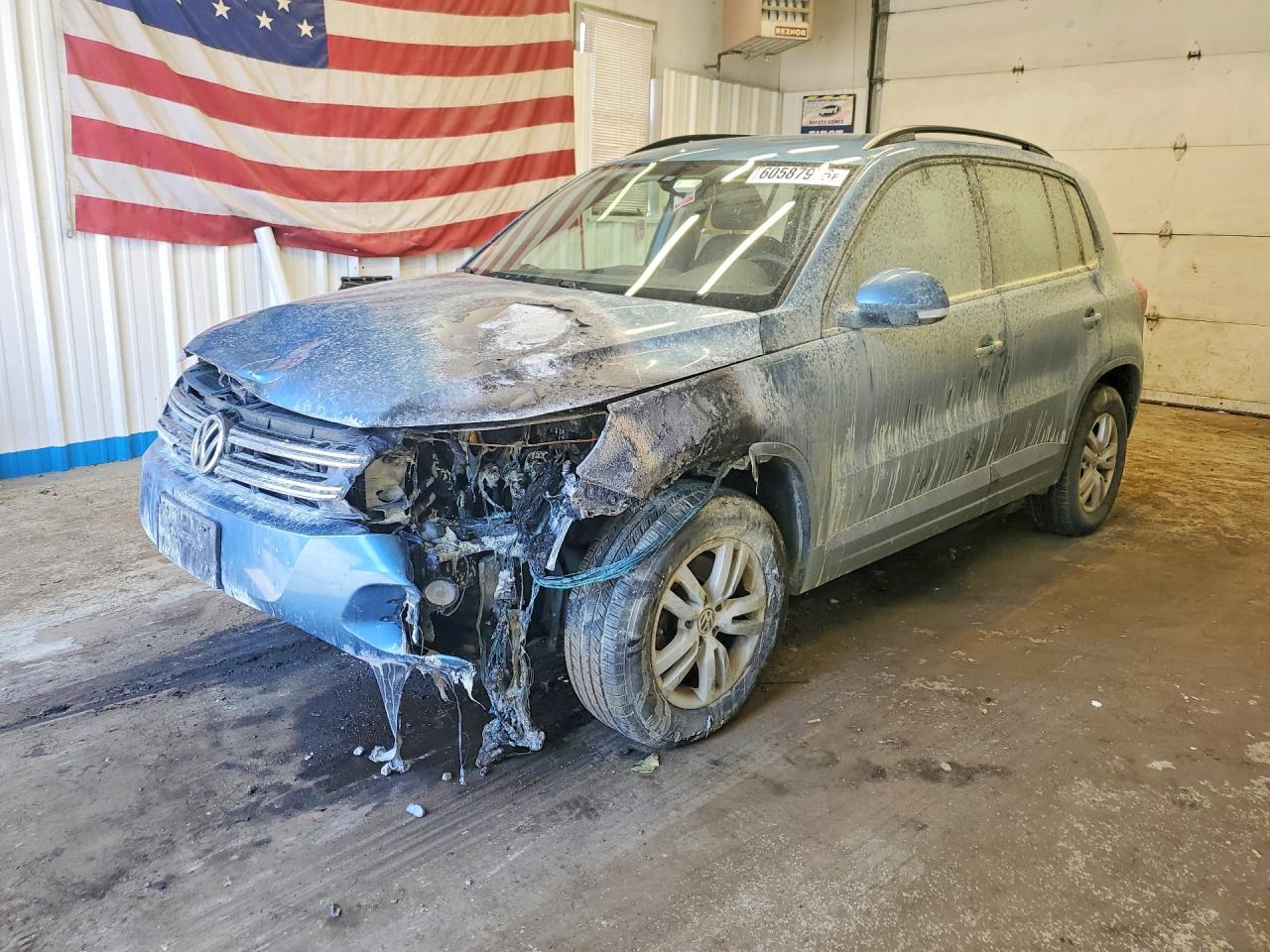 WVGBV7AX8HK028753 · 2017 VOLKSWAGEN TIGUAN