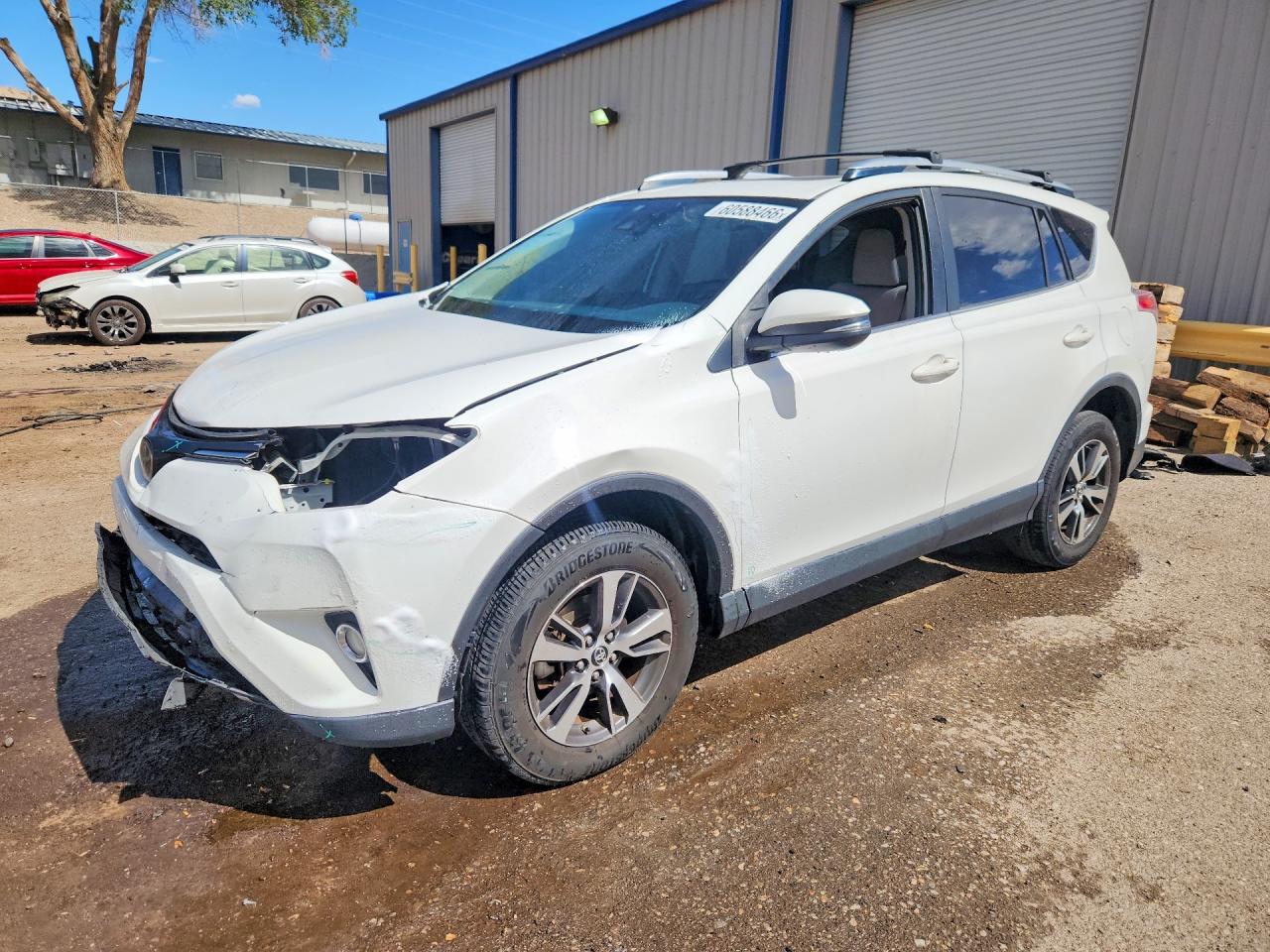 JTMWFREV1HJ105881 · 2017 TOYOTA RAV4