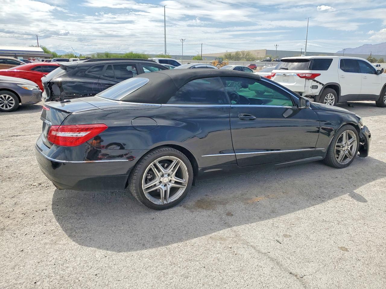 WDDKK5GF0BF113222 · 2011 MERCEDES-BENZ E · 3/12