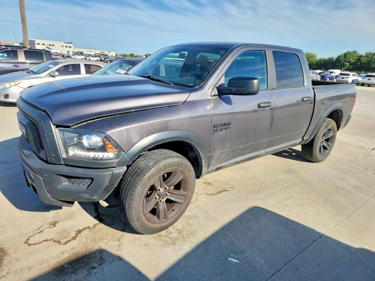 1C6RR7LG3RS124710 · 2024 RAM 1500 CLASSIC