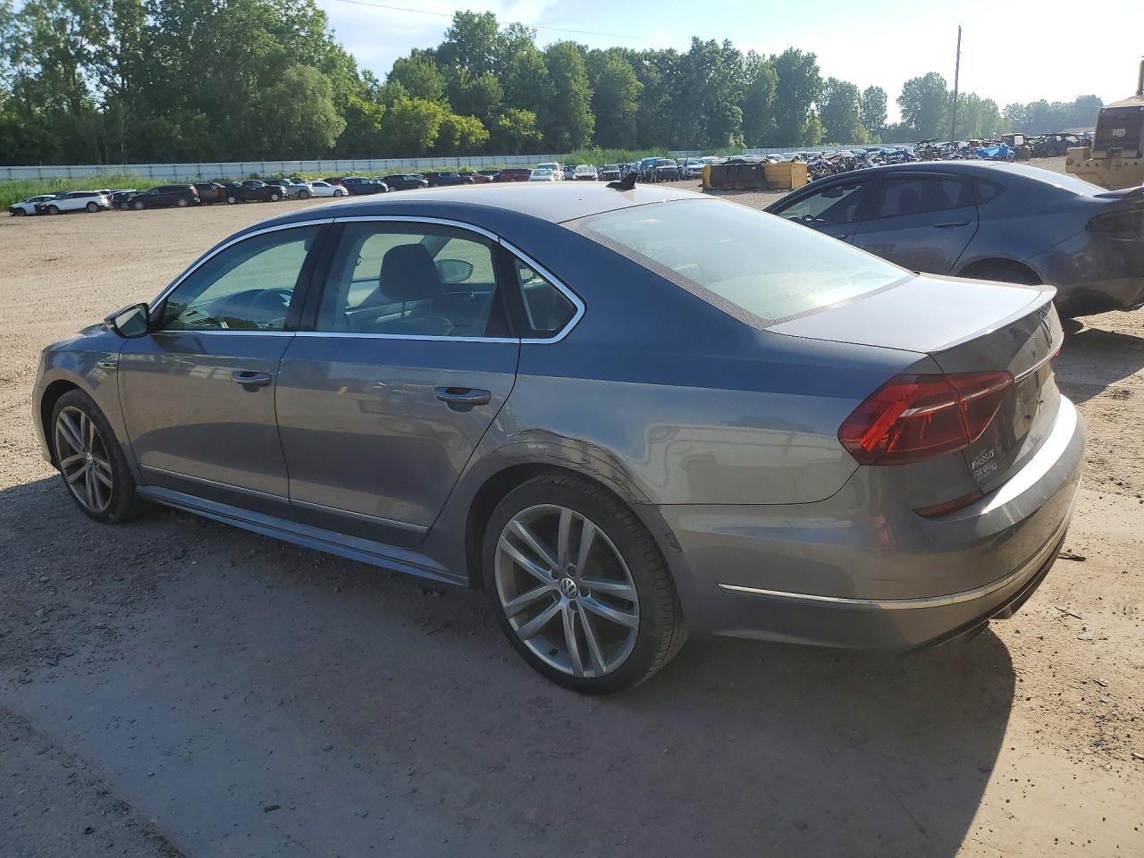 1VWDT7A34HC063619 · 2017 VOLKSWAGEN PASSAT · 2/12