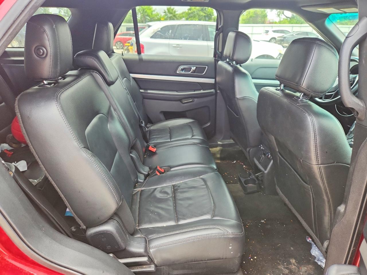 1FM5K8D86HGB19944 · 2017 FORD EXPLORER · 10/12