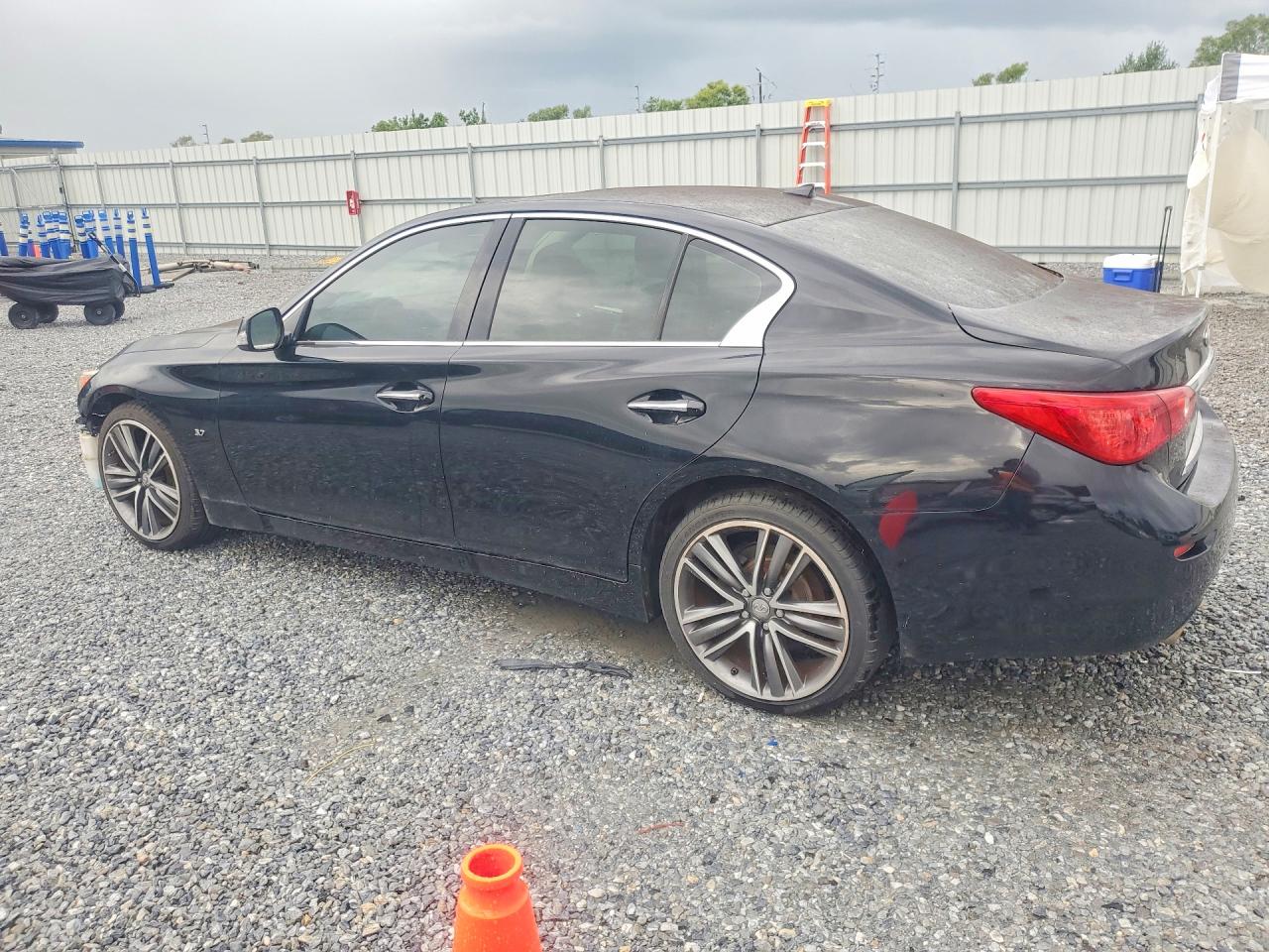 JN1BV7AP5EM685596 · 2014 INFINITI Q50 · 2/12
