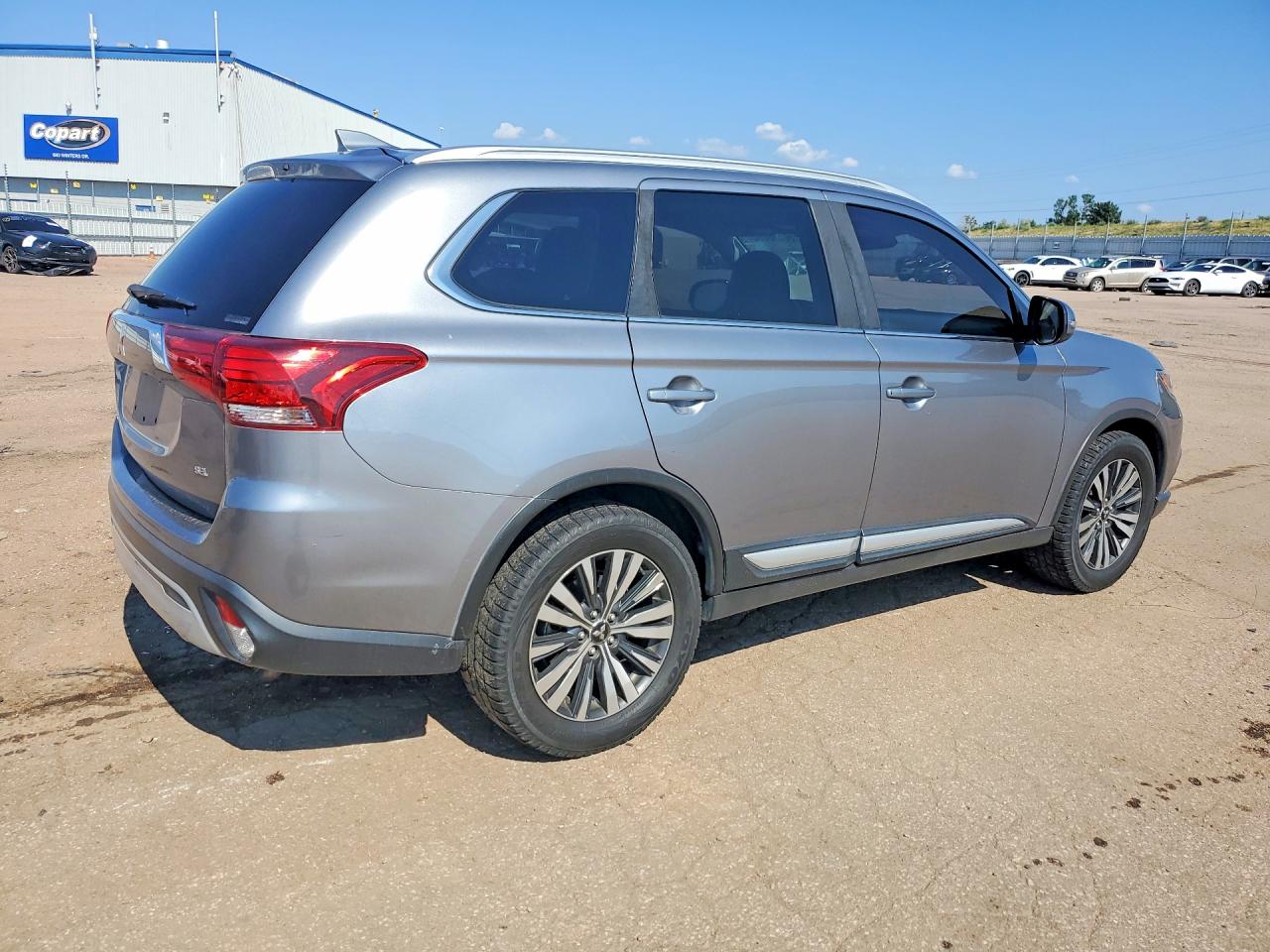 JA4AZ3A35LZ036779 · 2020 MITSUBISHI OUTLANDER · 3/13