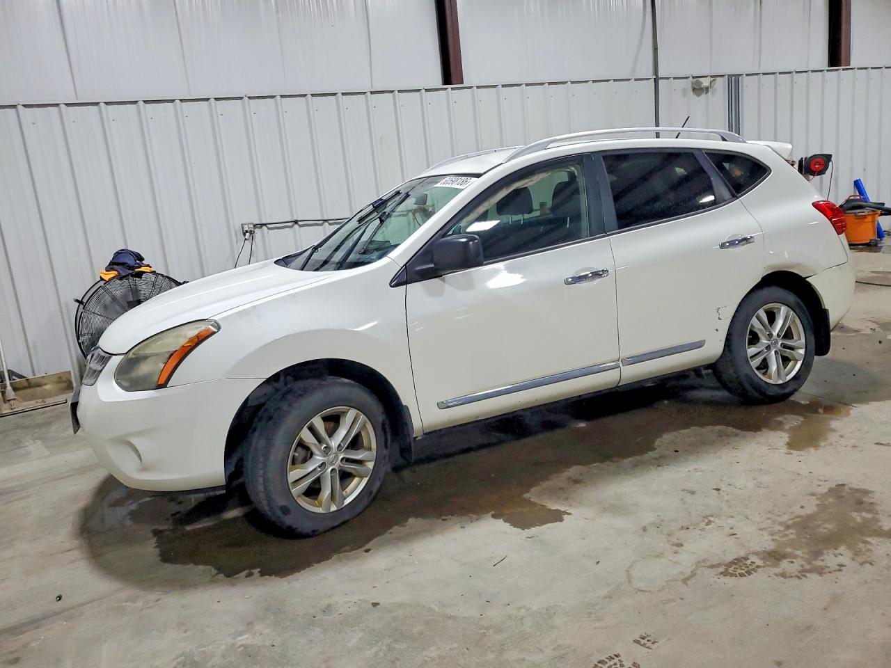 JN8AS5MV5FW254234 · 2015 NISSAN ROGUE SELECT