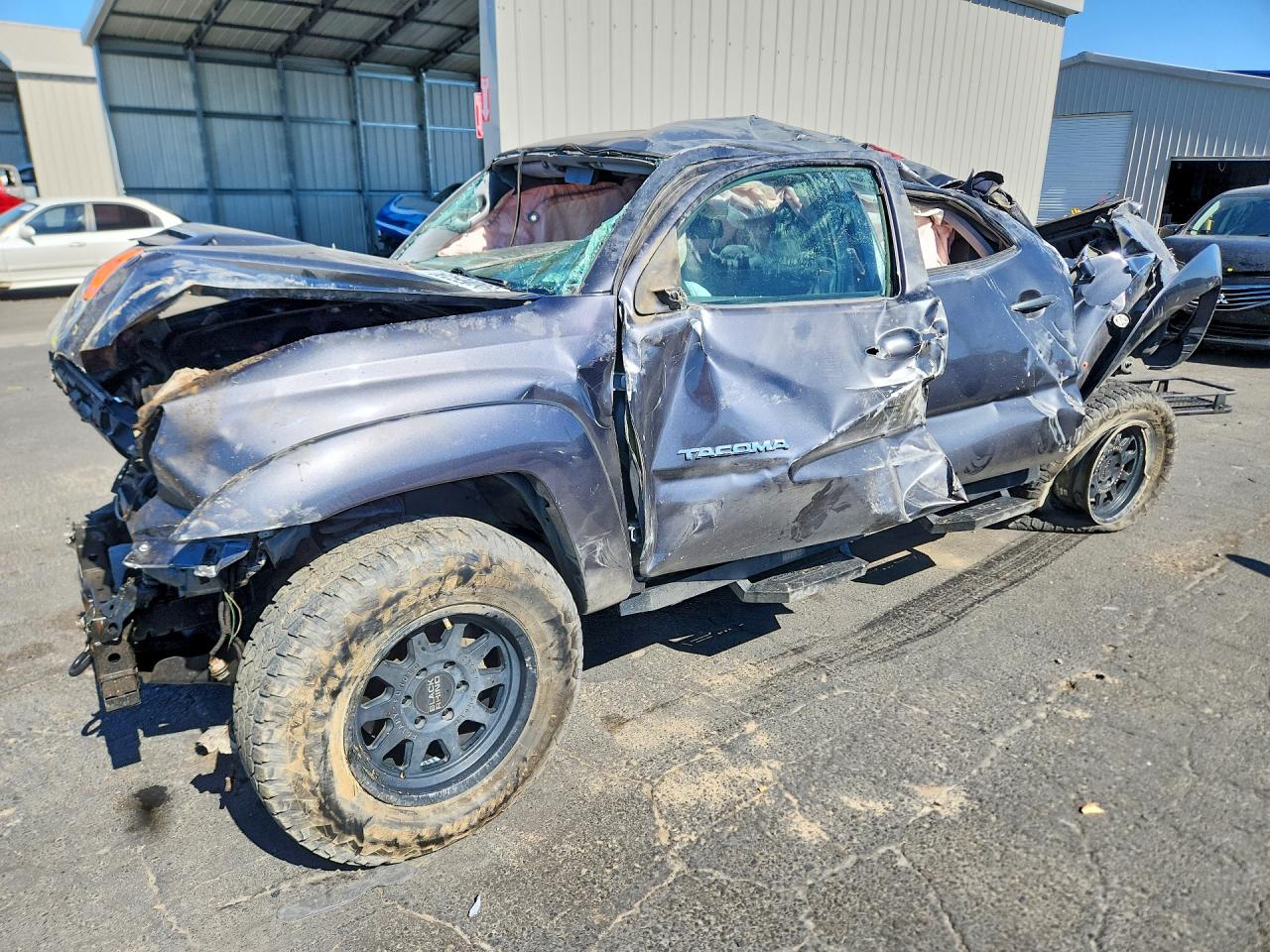 3TMJU4GN9FM192946 · 2015 TOYOTA TACOMA