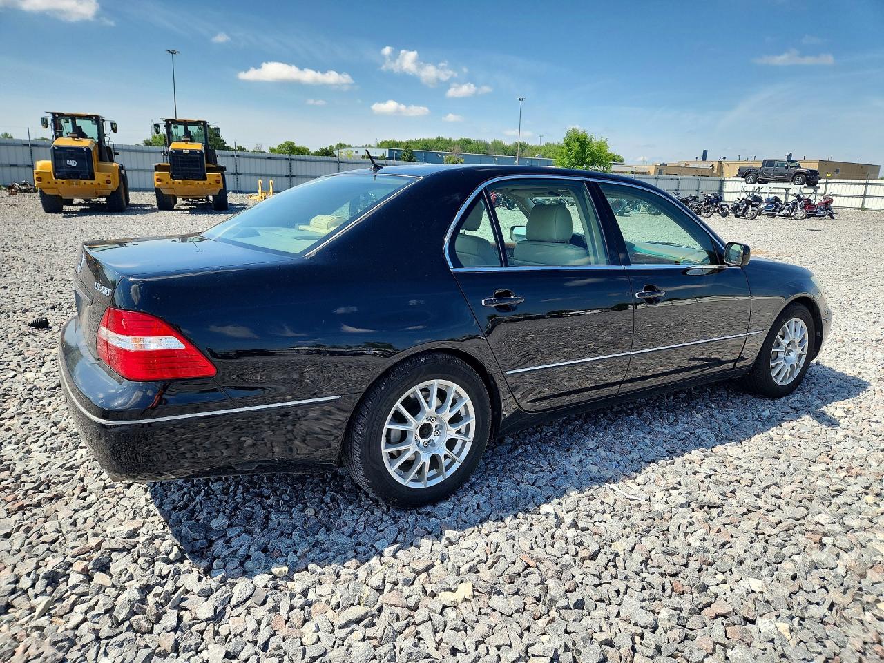 JTHBN36F140135757 · 2004 LEXUS LS · 3/12