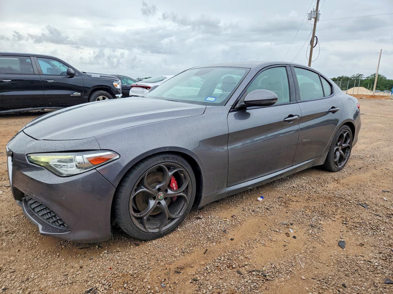 ZARFAECN8J7589597 · 2018 ALFA ROMEO GIULIA