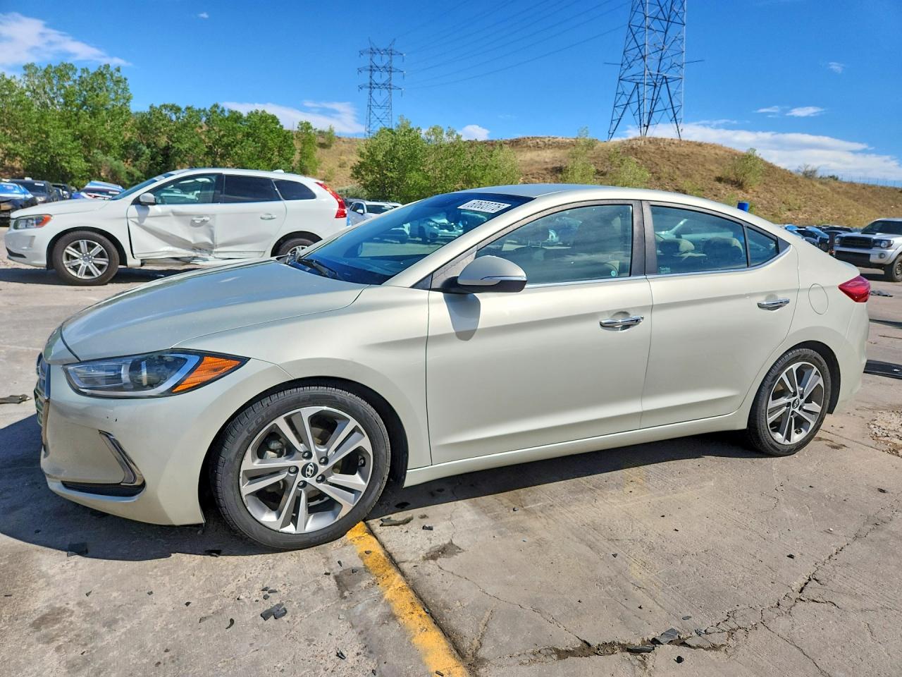 5NPD84LF4HH129682 · 2017 HYUNDAI ELANTRA