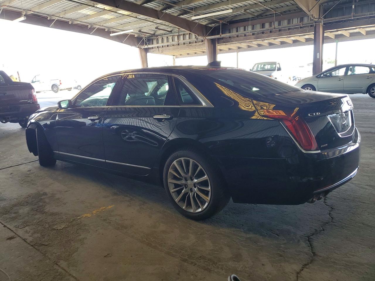 1G6KF5RS6JU148885 · 2018 CADILLAC CT6 · 2/12