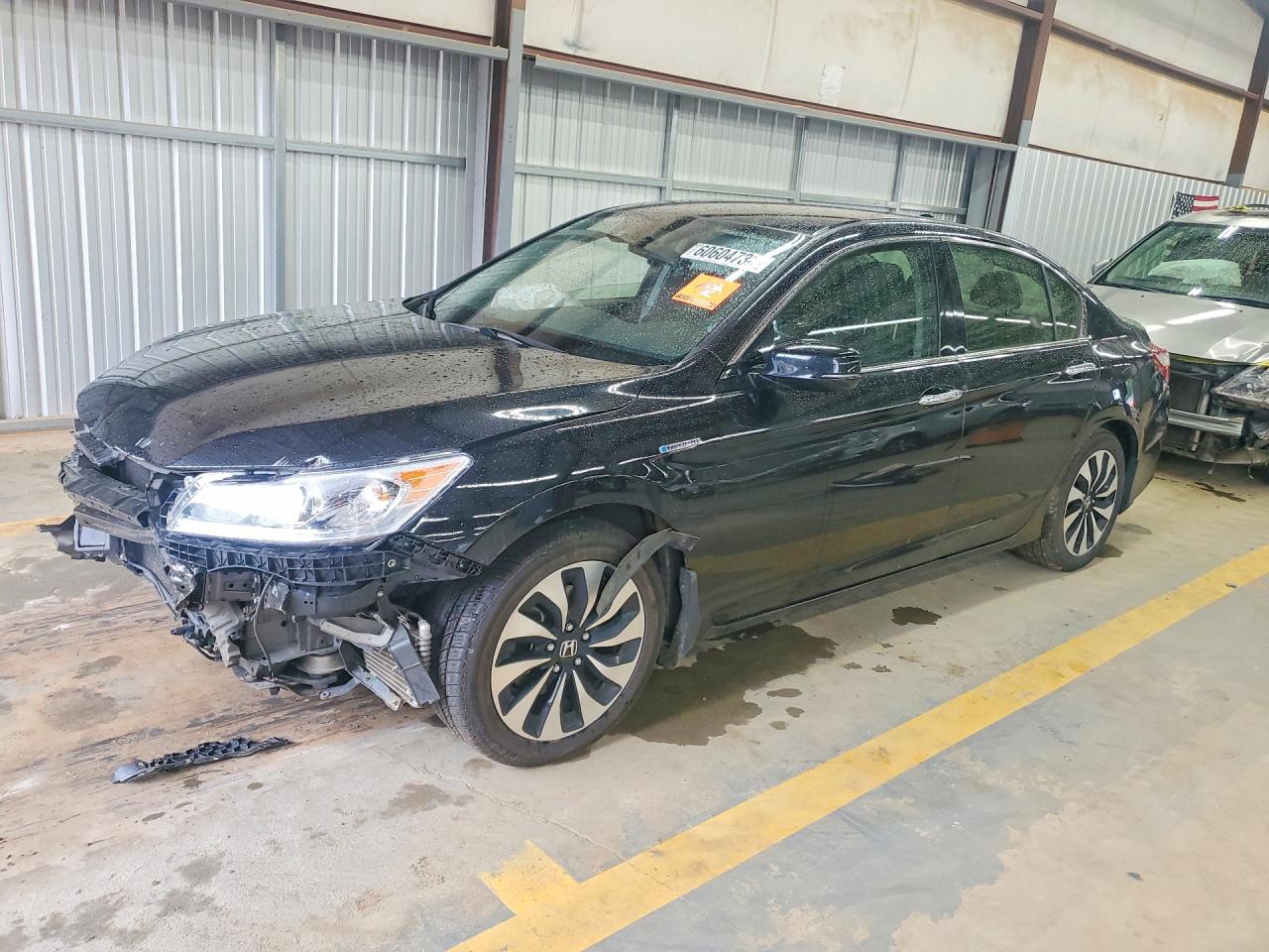 JHMCR6F39HC004337 · 2017 HONDA ACCORD