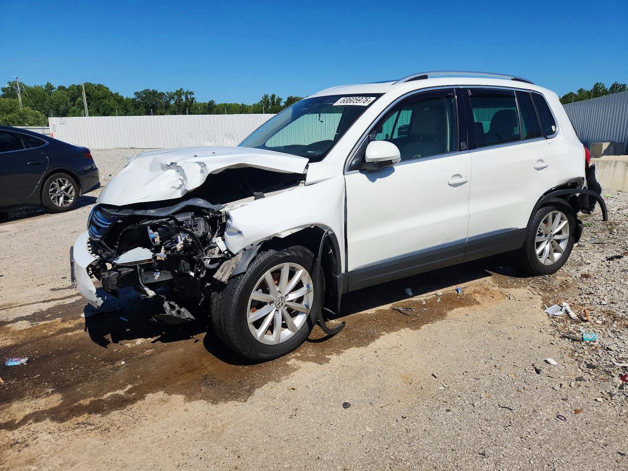 WVGSV7AX0HW509489 · 2017 VOLKSWAGEN TIGUAN