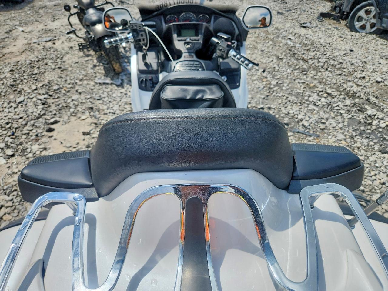 1HFSC47F78A712017 · 2008 HONDA GL1800 · 6/9