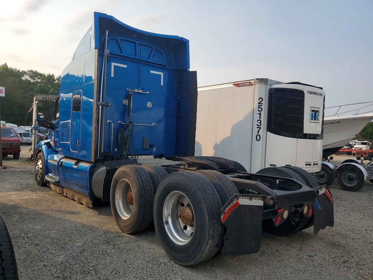 1XPBDP9X9JD489528 · 2018 PETERBILT 589 · 2/14