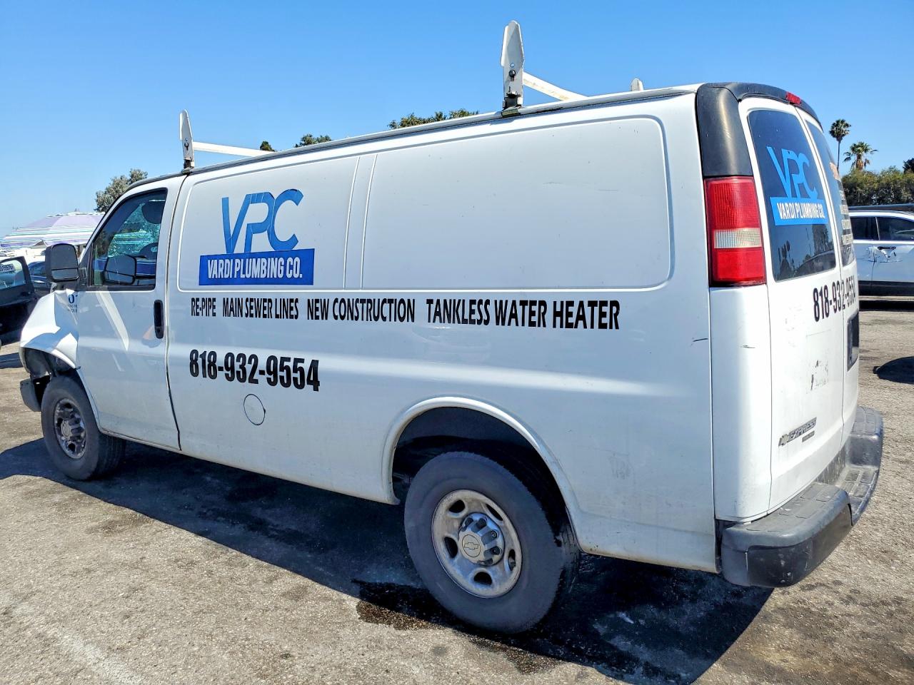 1GCWGFCFXF1263334 · 2015 CHEVROLET EXPRESS G2500 · 2/13