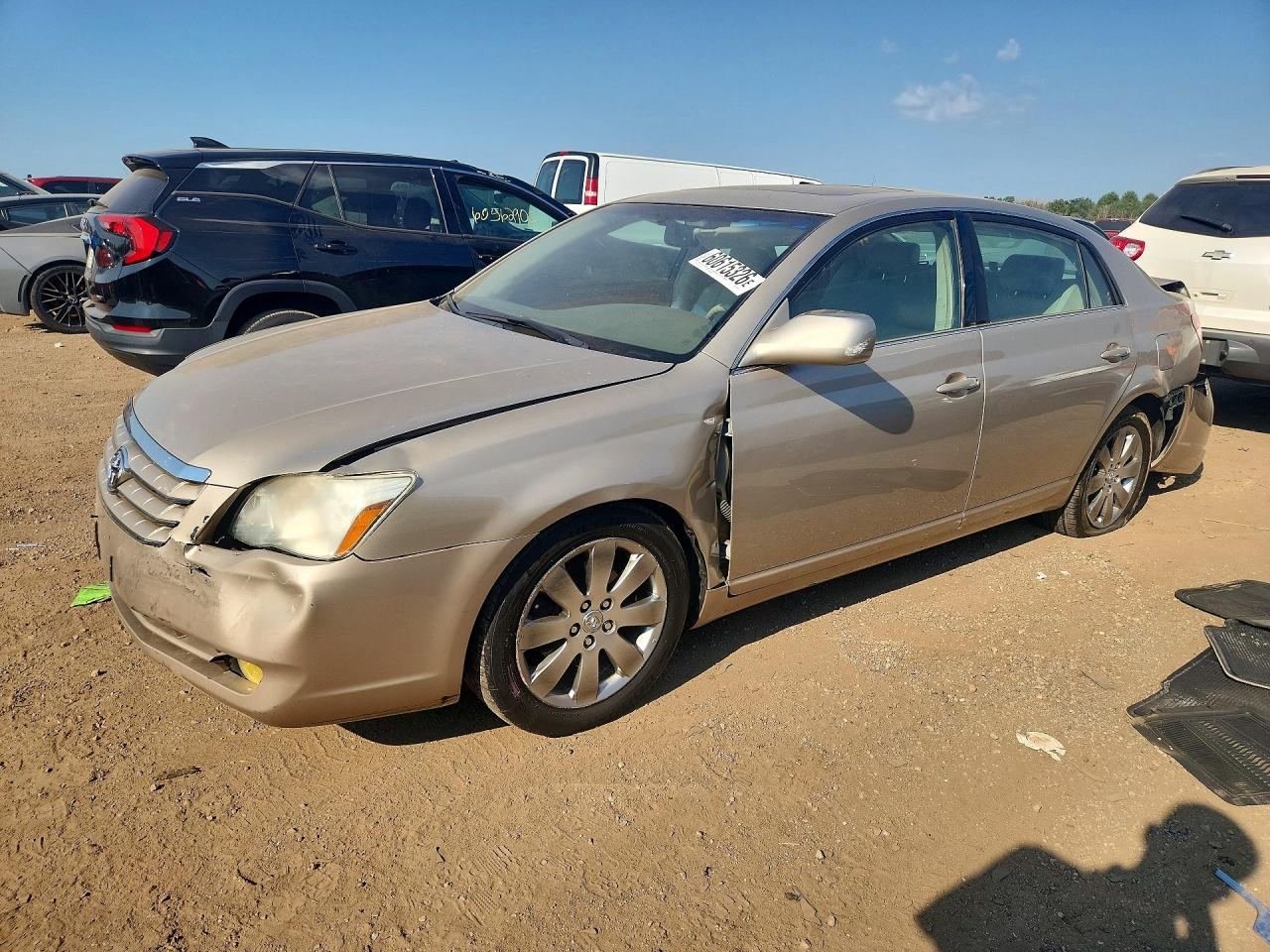 2005 TOYOTA AVALON
