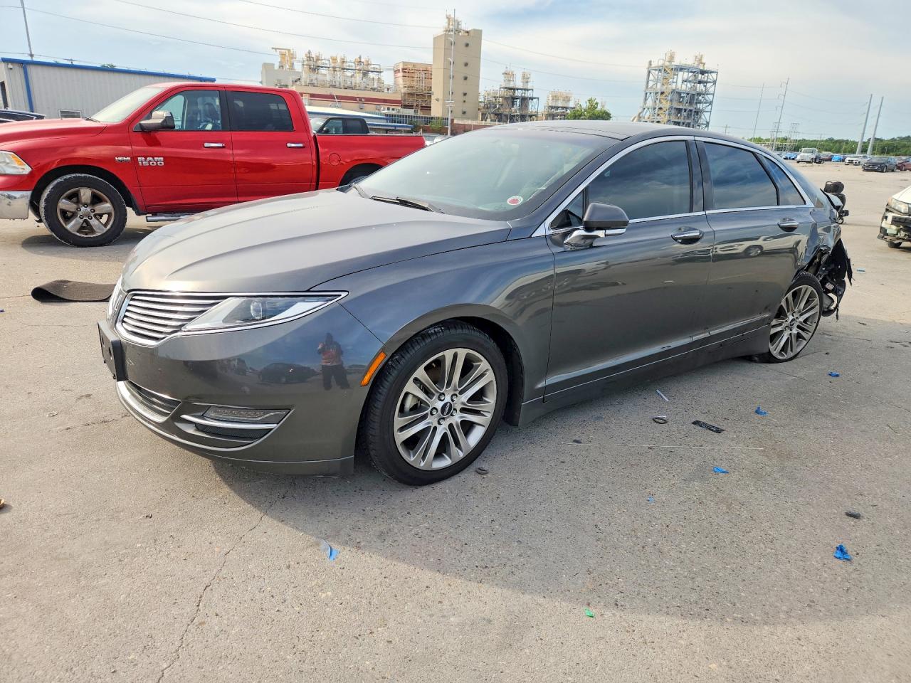 3LN6L2LU0FR618712 · 2015 LINCOLN MKZ