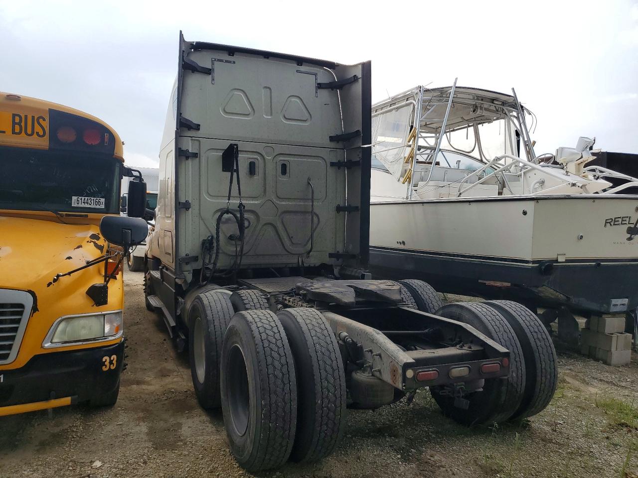 1FUJHHDR1KLKV6937 · 2019 FREIGHTLINER CASCADIA 126 · 2/14