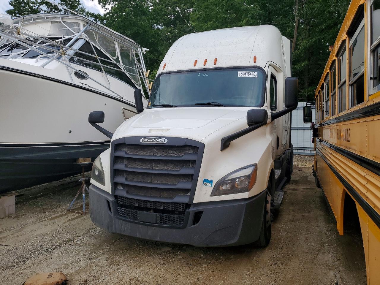 1FUJHHDR1KLKV6937 · 2019 FREIGHTLINER CASCADIA 126