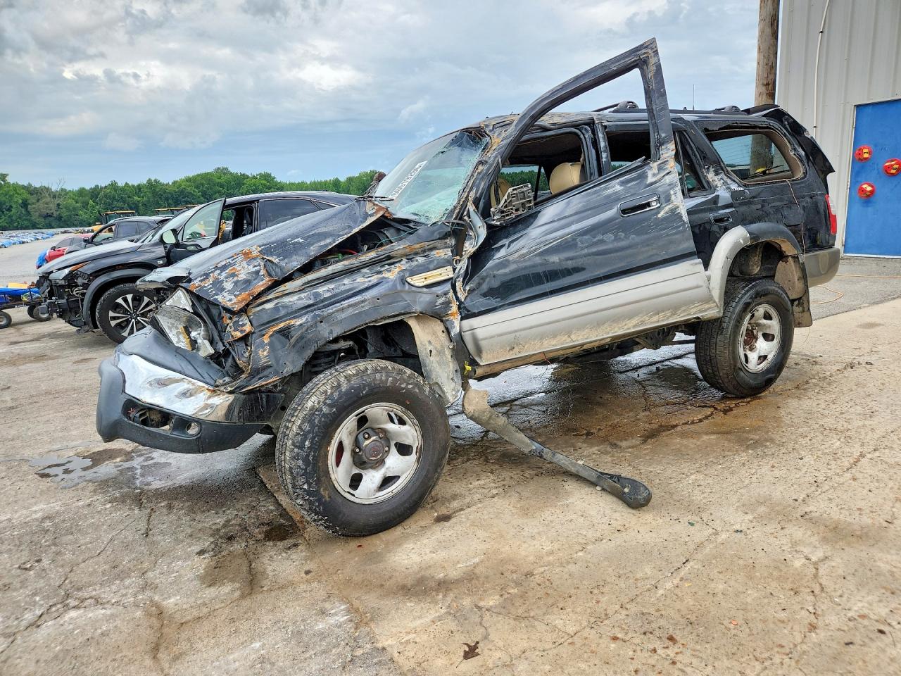 JT3GN87R7X0106737 · 1999 TOYOTA 4RUNNER