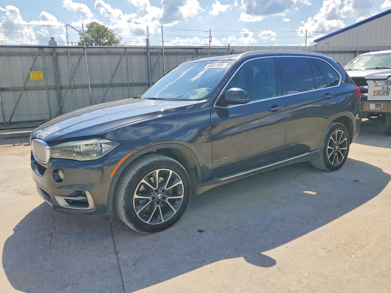 5UXKR0C54F0P16378 · 2015 BMW X5
