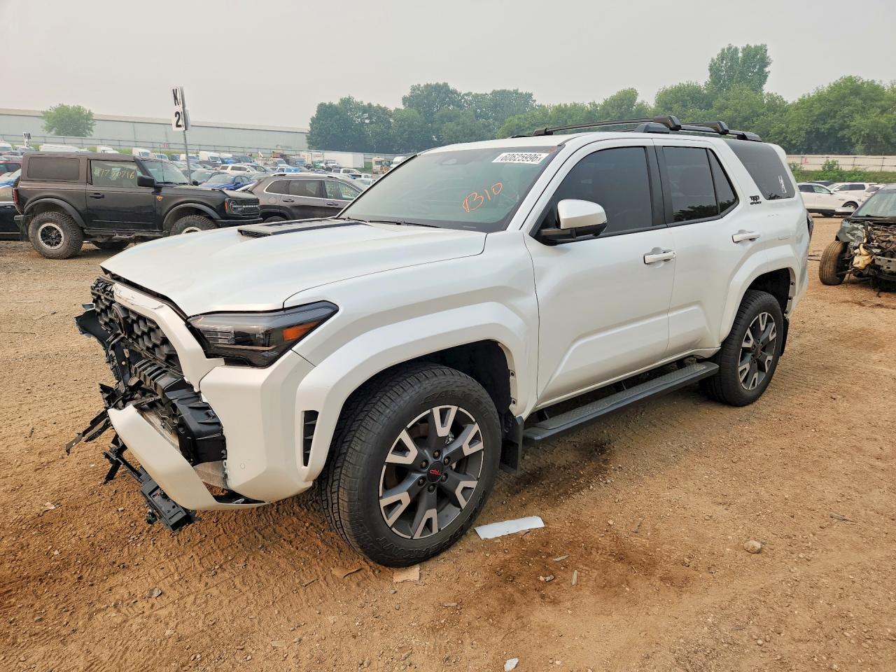 JTEVA5BR1S5004698 · 2025 TOYOTA 4RUNNER