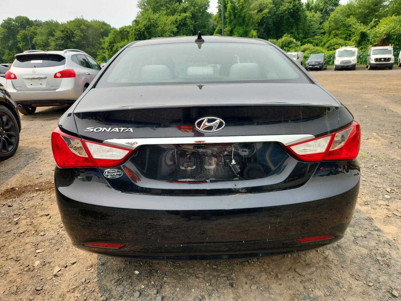 5NPEB4AC2BH107220 · 2011 HYUNDAI SONATA · 6/12