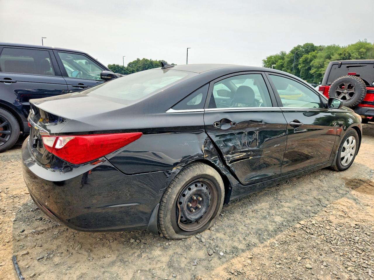 5NPEB4AC2BH107220 · 2011 HYUNDAI SONATA · 3/12