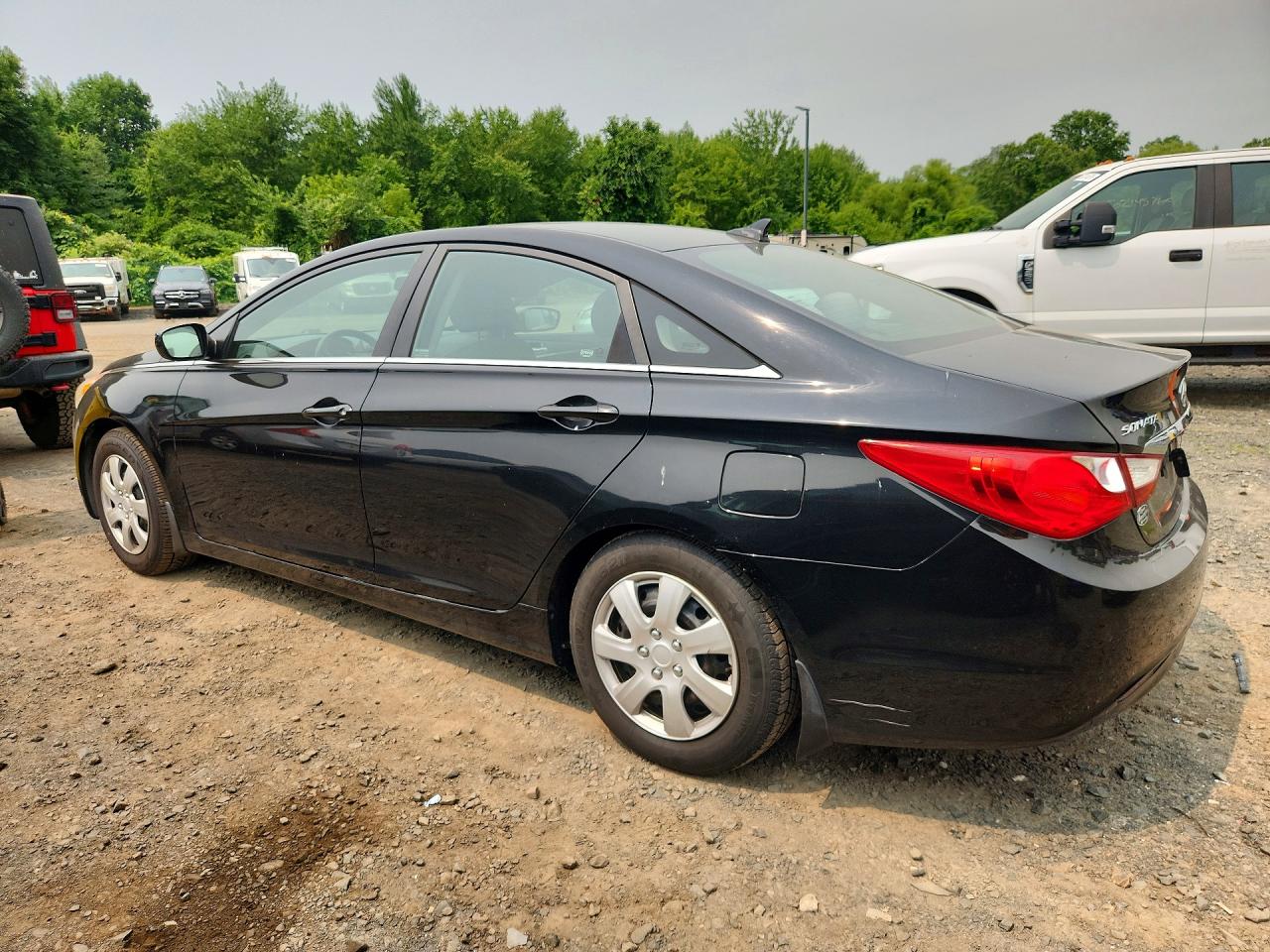 5NPEB4AC2BH107220 · 2011 HYUNDAI SONATA · 2/12