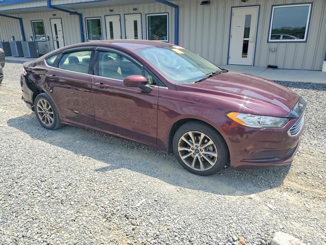 3FA6P0HD1HR243864 · 2017 FORD FUSION · 4/12