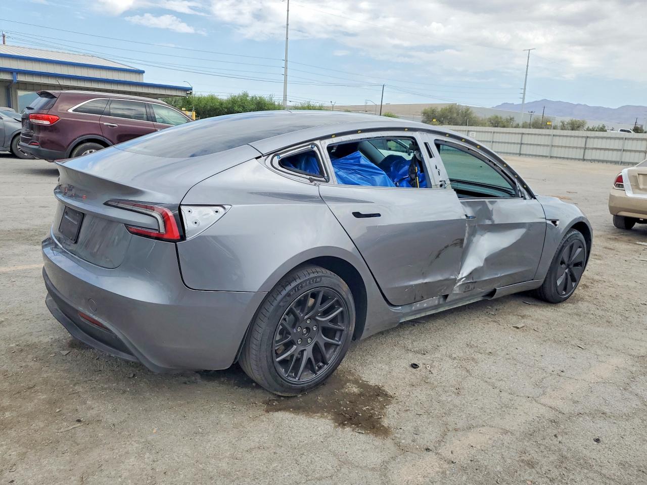 5YJ3E1EA5SF889954 · 2025 TESLA MODEL 3 · 3/12