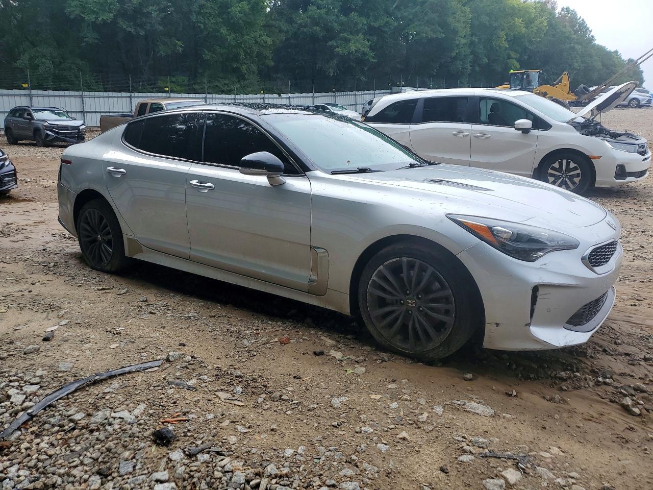 KNAE25LA2J6017489 · 2018 KIA STINGER · 4/12