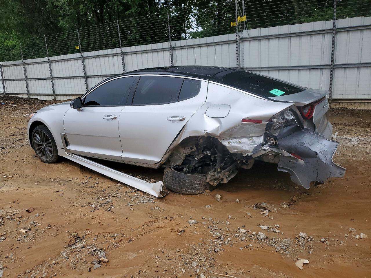 KNAE25LA2J6017489 · 2018 KIA STINGER · 2/12