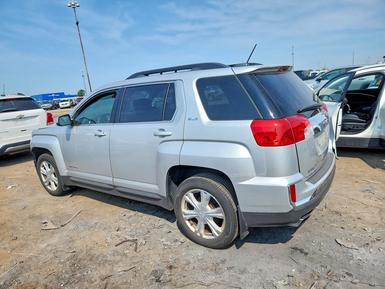 2GKALNEK5H6338066 · 2017 GMC TERRAIN · 2/13