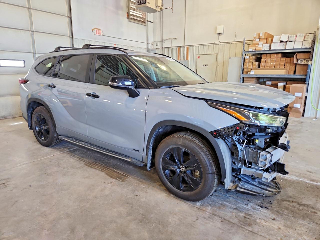 5TDKBRCHXSS683317 · 2025 TOYOTA HIGHLANDER HYBRID · 4/13