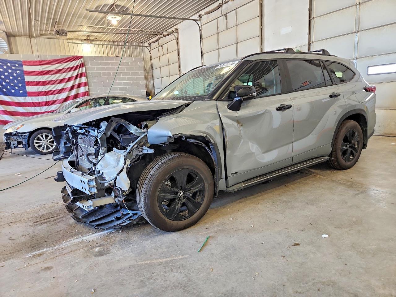 5TDKBRCHXSS683317 · 2025 TOYOTA HIGHLANDER HYBRID