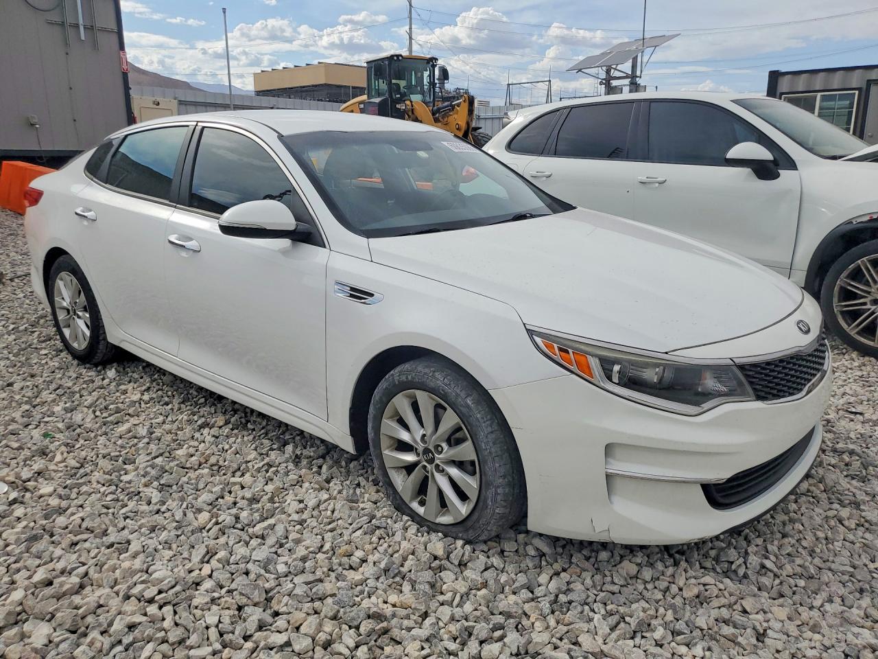 5XXGT4L30HG140840 · 2017 KIA OPTIMA · 4/12
