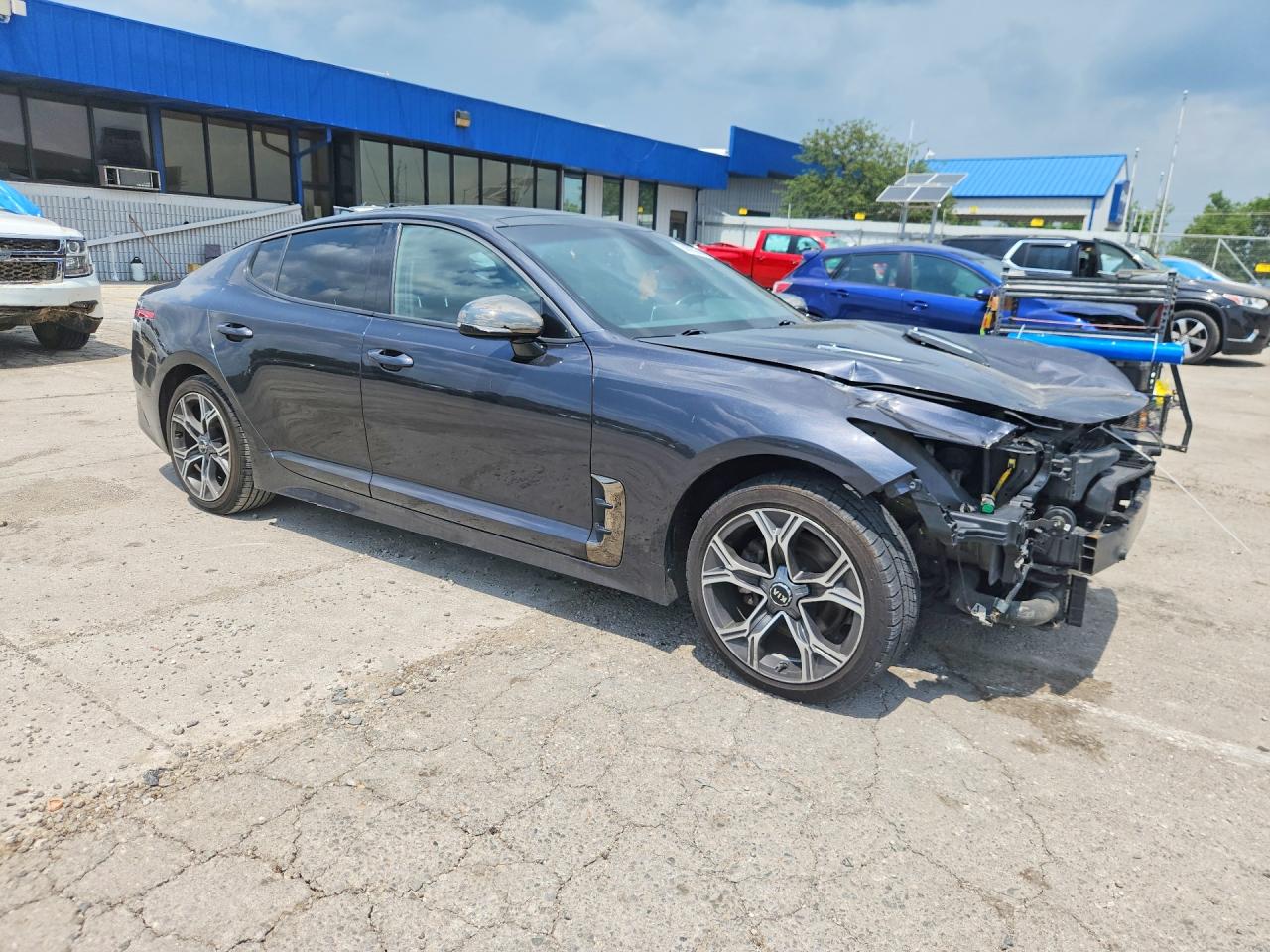 KNAE15LA9L6077663 · 2020 KIA STINGER · 4/13