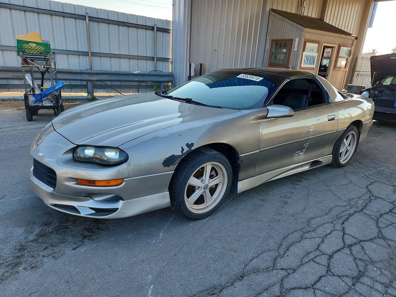 2G1FP22KX12129145 · 2001 CHEVROLET CAMARO