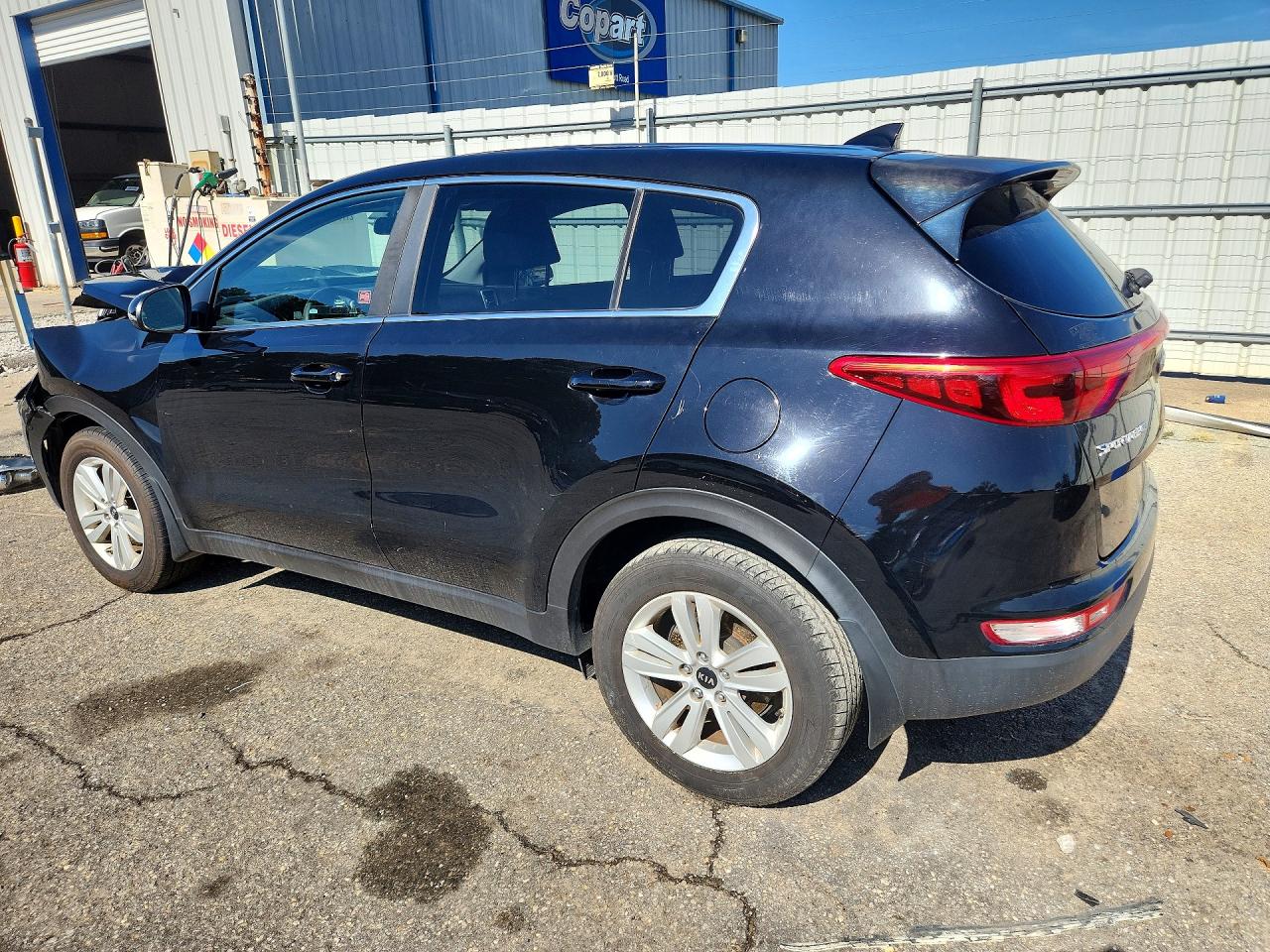 KNDPM3AC7J7445860 · 2018 KIA SPORTAGE · 2/14