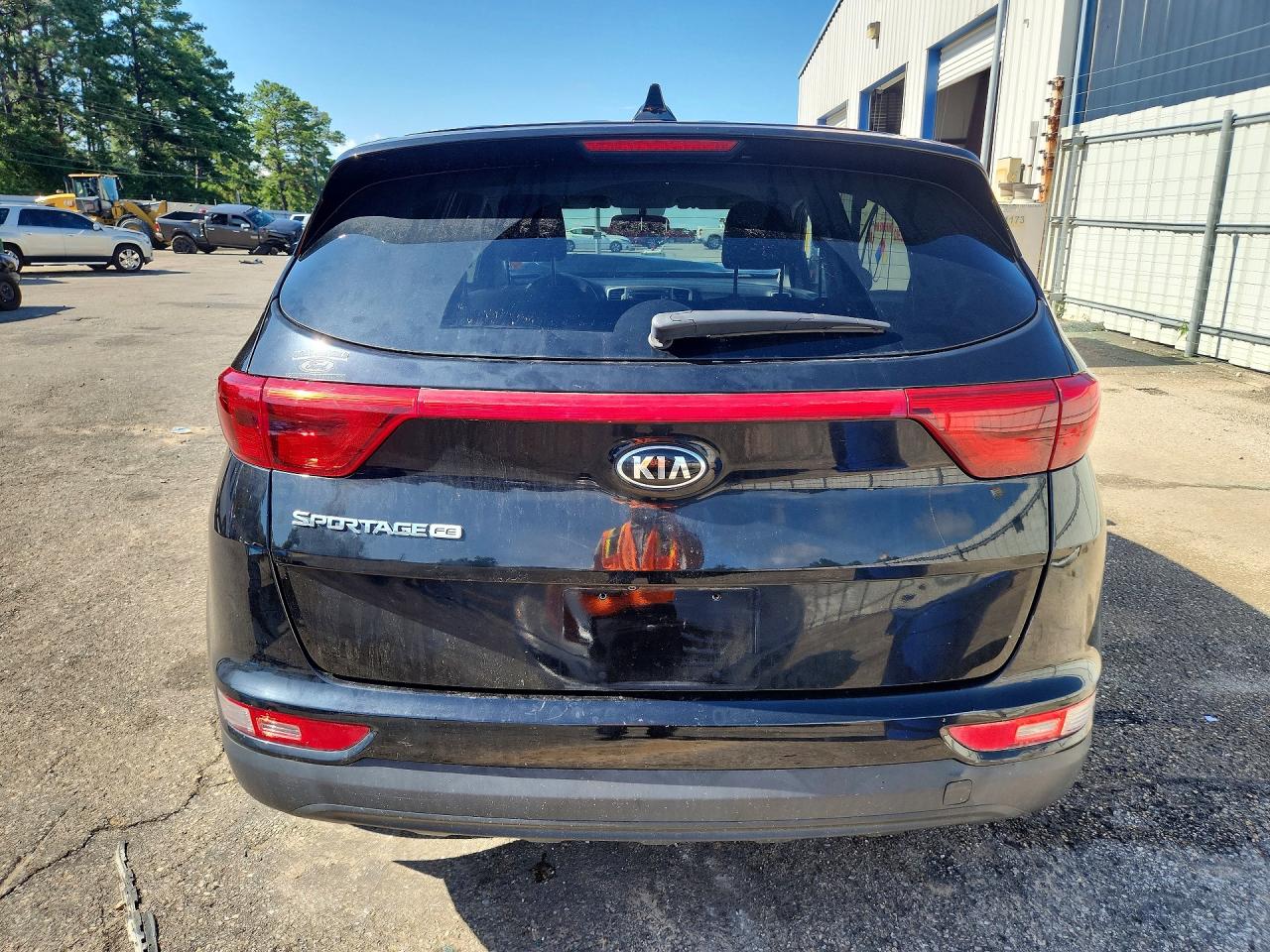 KNDPM3AC7J7445860 · 2018 KIA SPORTAGE · 6/14