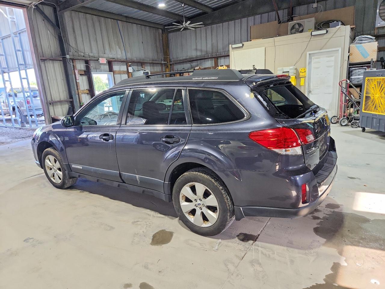 4S4BRCJC0C3294331 · 2012 SUBARU OUTBACK · 2/13