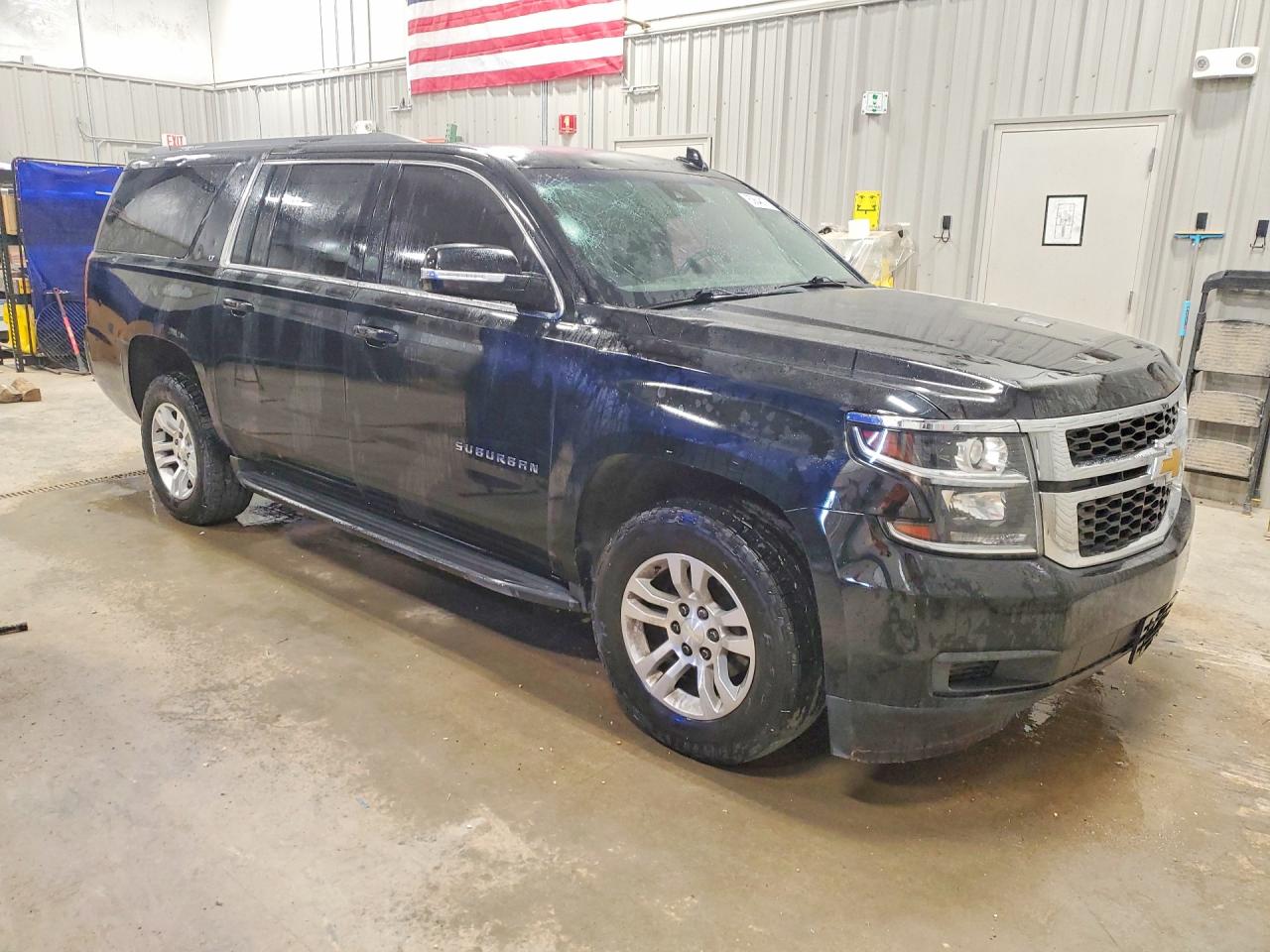 1GNSKHKC3GR408112 · 2016 CHEVROLET SUBURBAN · 4/13