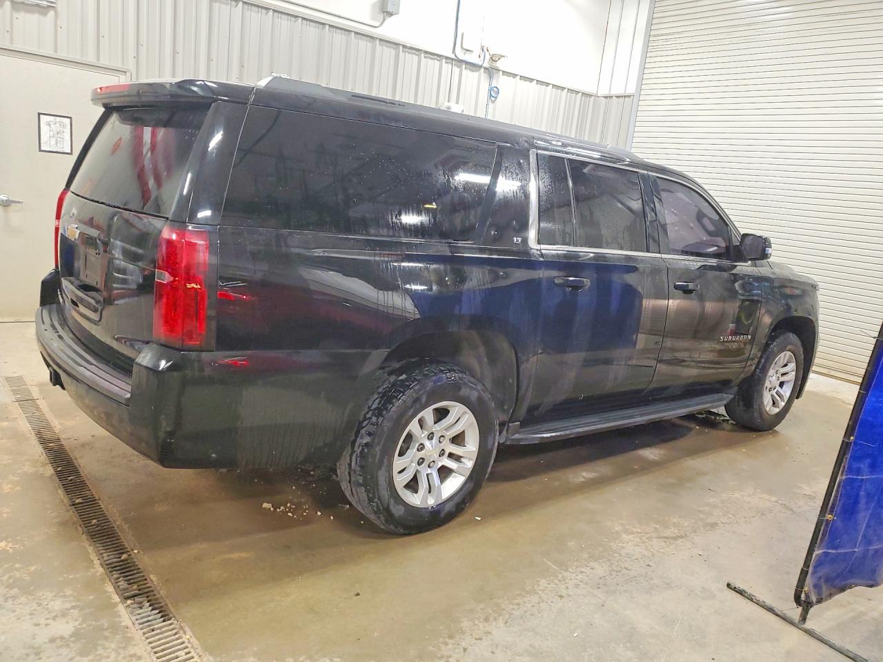 1GNSKHKC3GR408112 · 2016 CHEVROLET SUBURBAN · 3/13