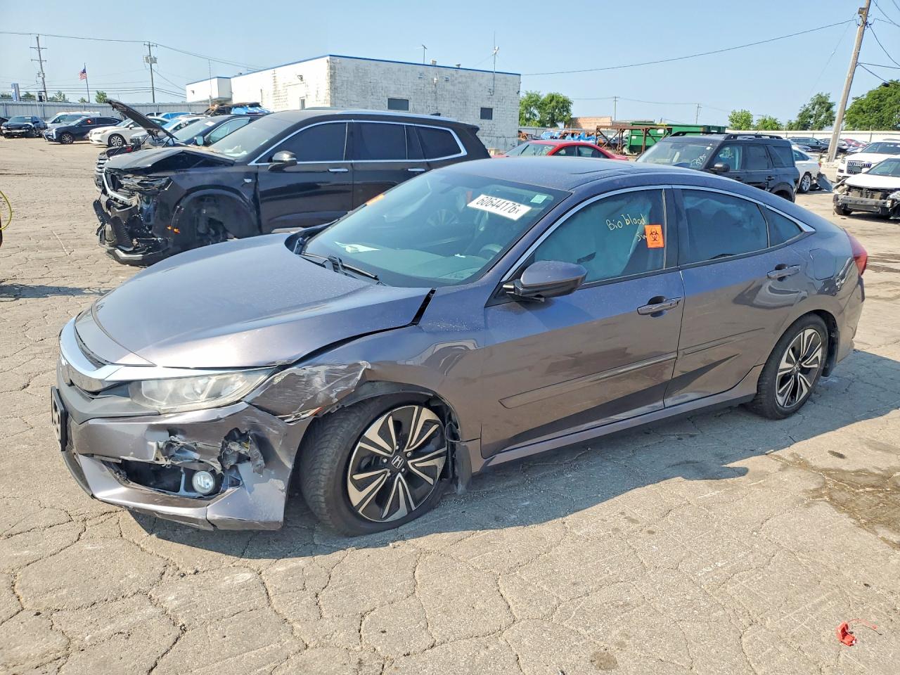 19XFC1F3XHE007355 · 2017 HONDA CIVIC
