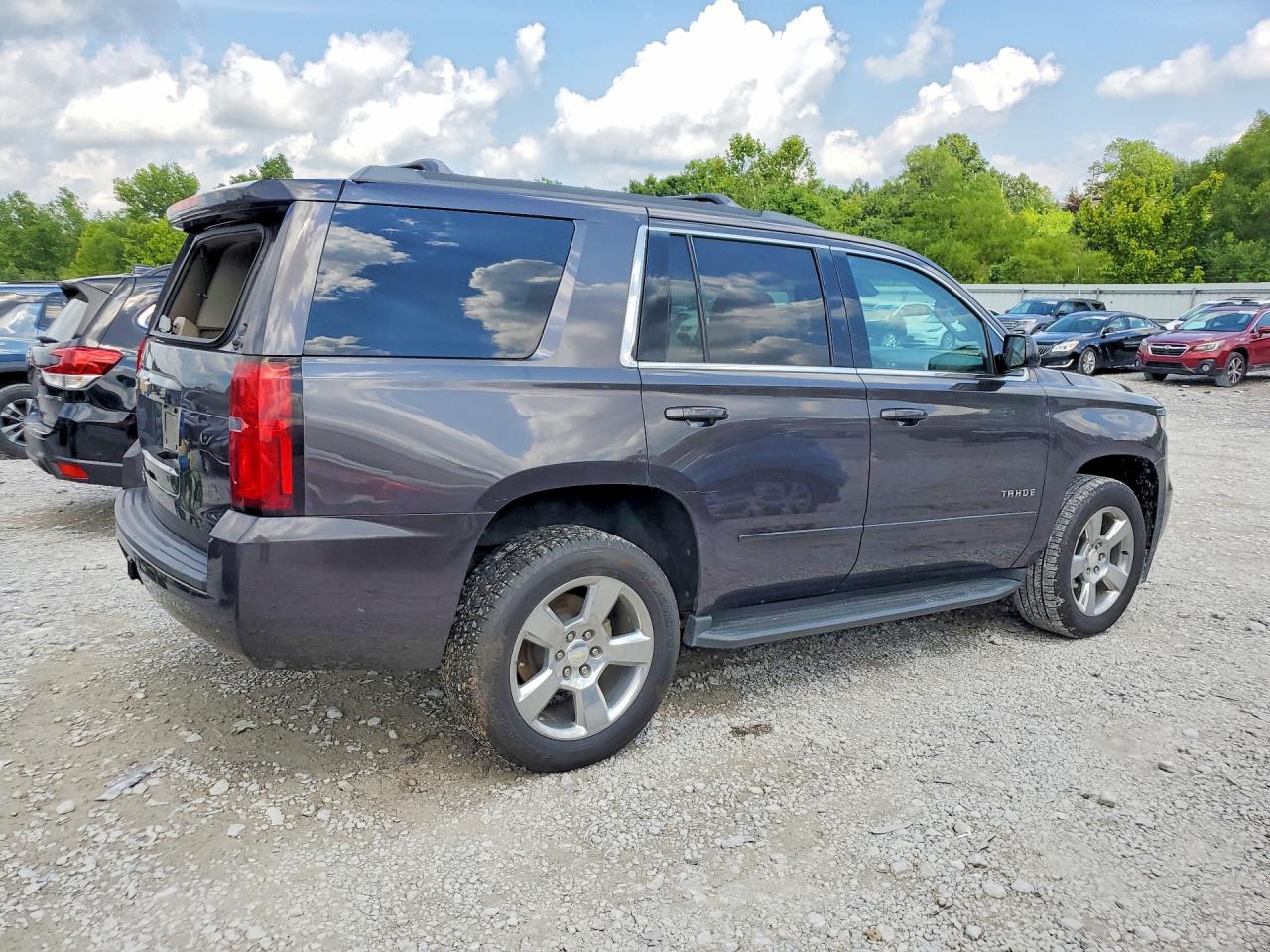 1GNSKAKC2HR383342 · 2017 CHEVROLET TAHOE · 3/13