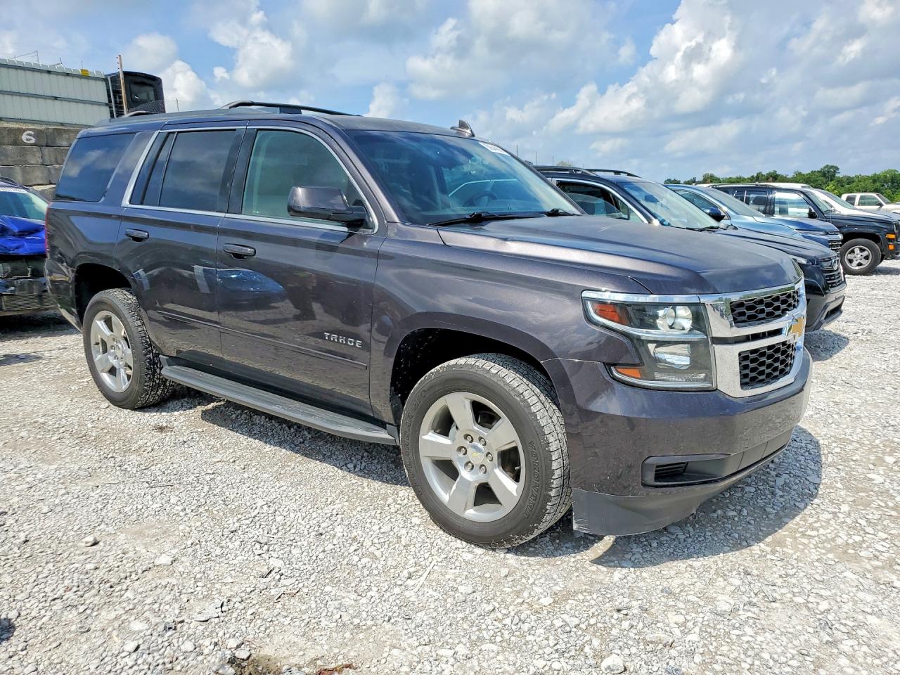 1GNSKAKC2HR383342 · 2017 CHEVROLET TAHOE · 4/13