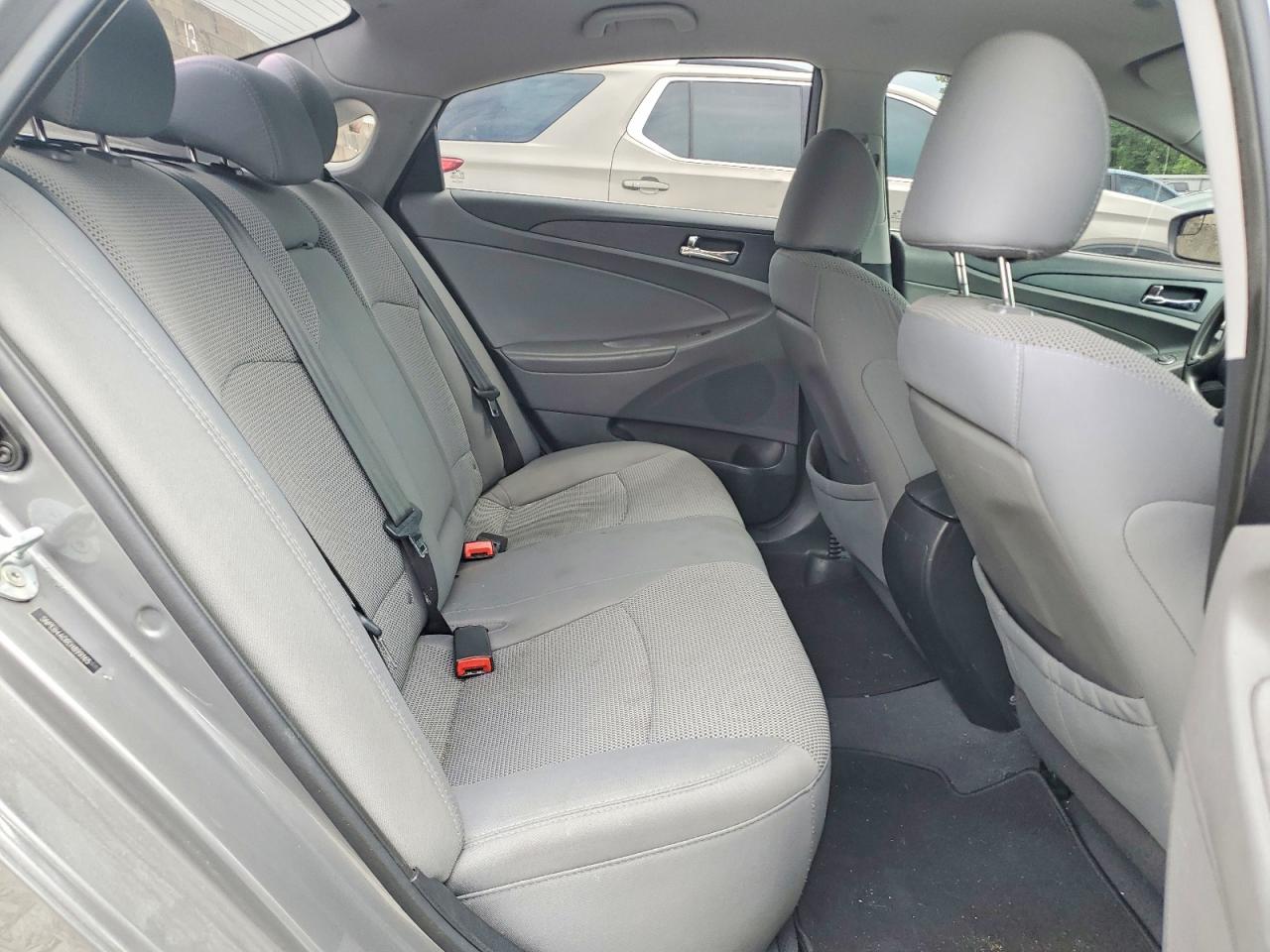 5NPEB4AC6EH899165 · 2014 HYUNDAI SONATA · 10/12