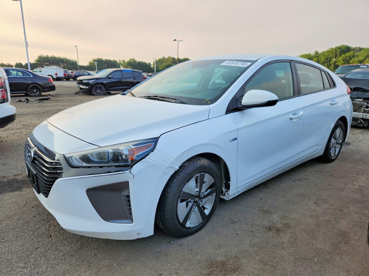 KMHC65LCXHU031450 · 2017 HYUNDAI IONIQ